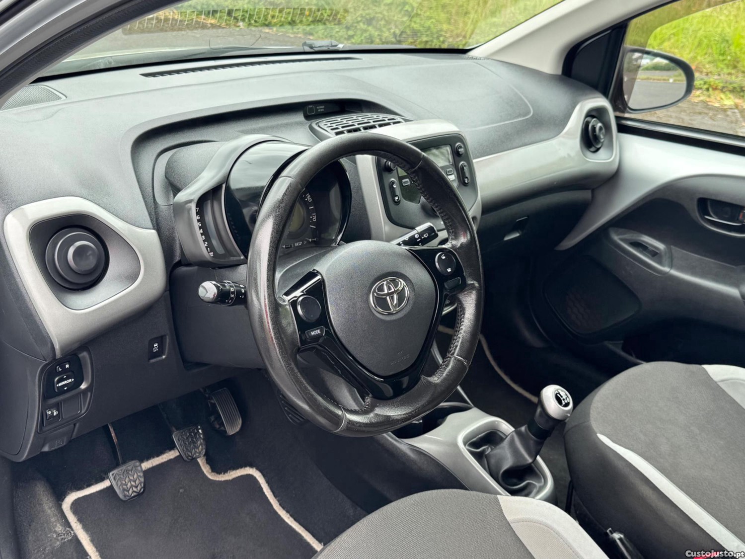 Toyota Aygo 1.0 Gasolina Motor de Corrente — fotografia 4
