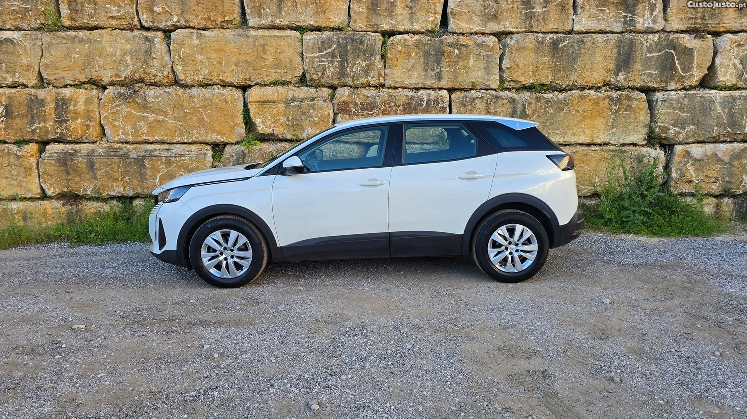 Peugeot 3008 1.5 BlueHDi Active — fotografia 28