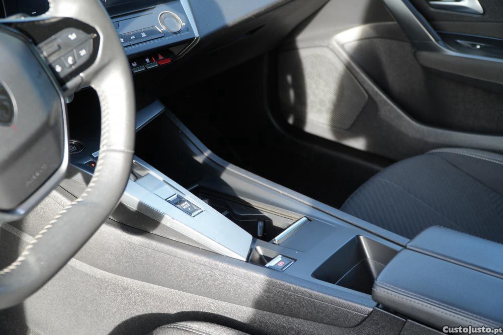 Peugeot 308 1.2 PureTech Active — photo 5