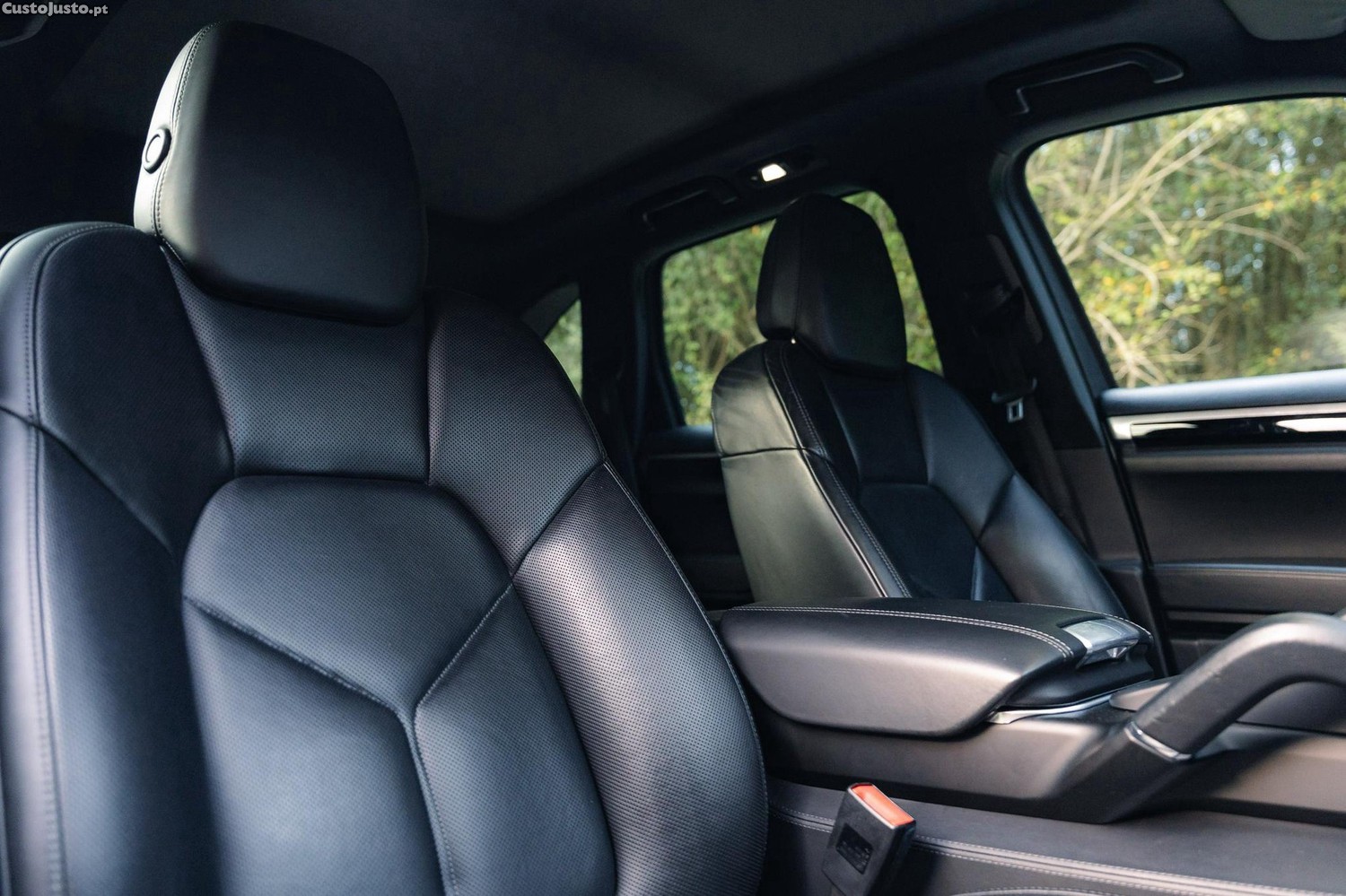 Porsche Cayenne S E-Hybrid — fotografia 4