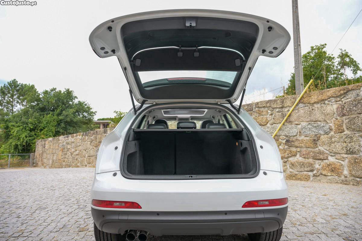 Audi Q3 2.0 TDi Attraction — fotografia 10