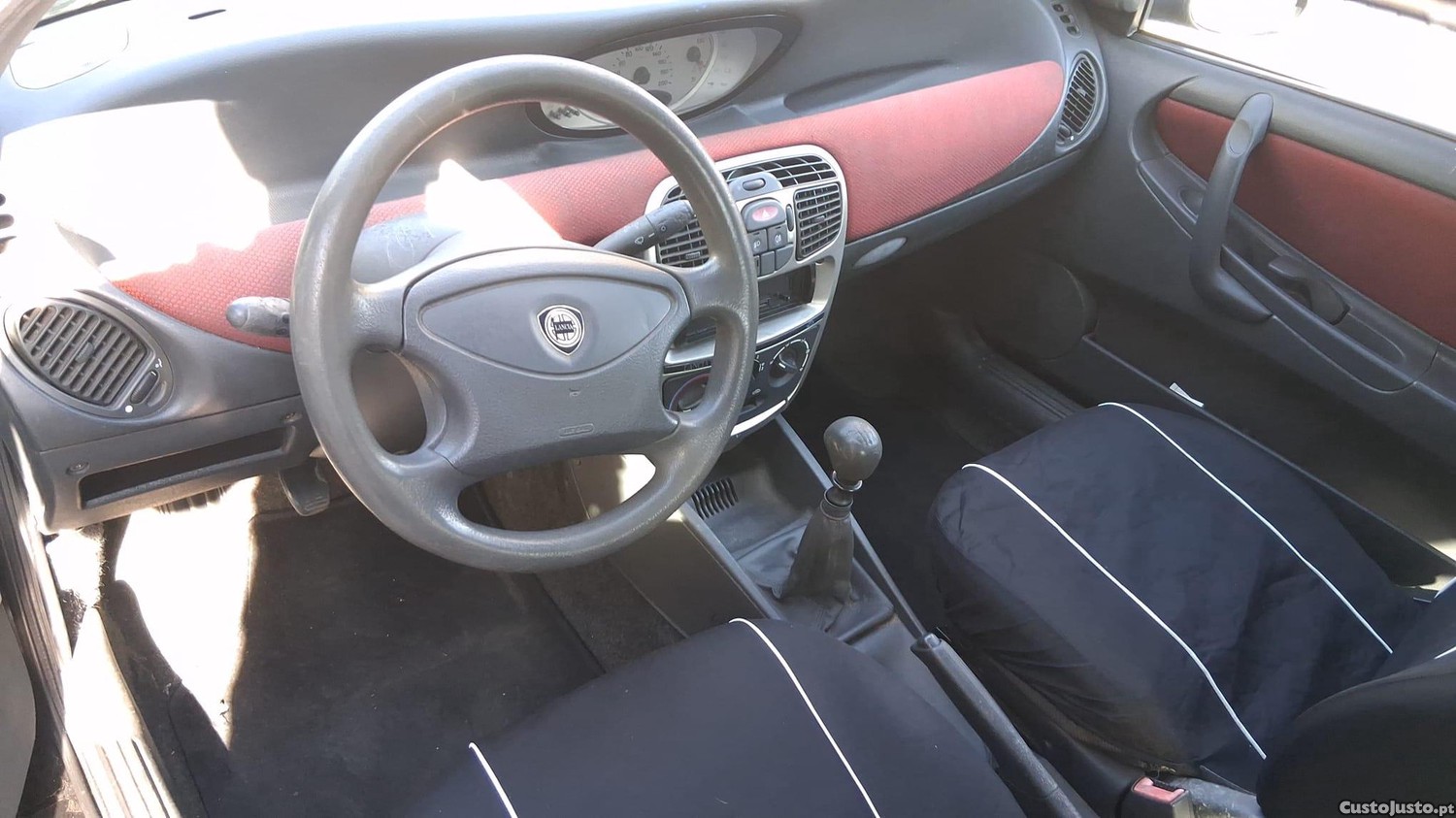 Lancia Y Elefantino — fotografia 4
