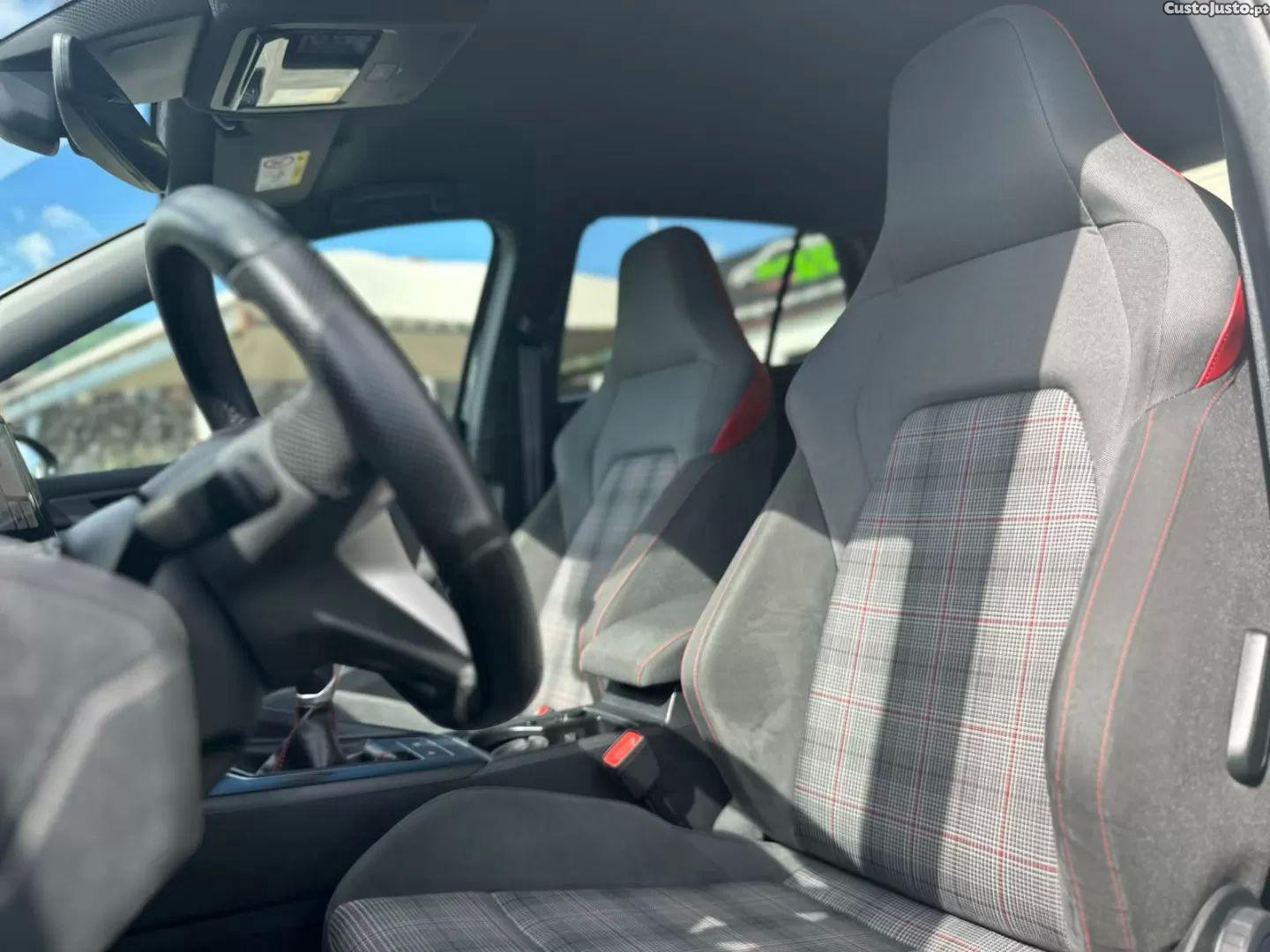 Volkswagen Golf 2.0 tsi gti — fotografia 9