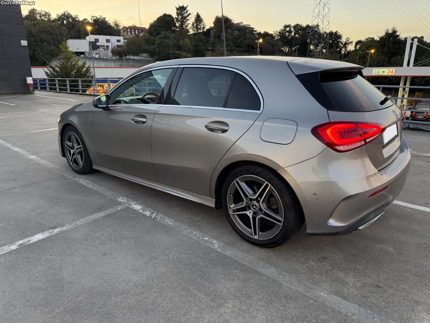Mercedes-Benz A 180 AMG Auto — photo 4