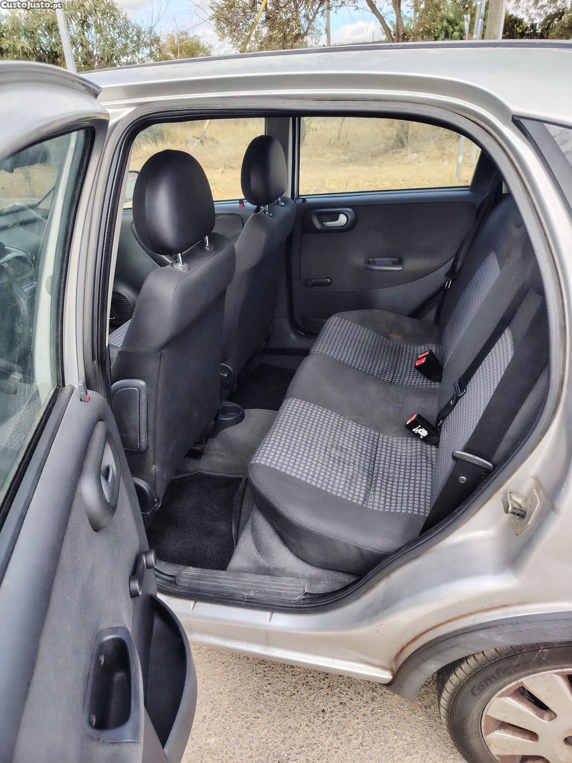 Opel Corsa 1.3 CDTI Easytronic - 05 — fotografia 3