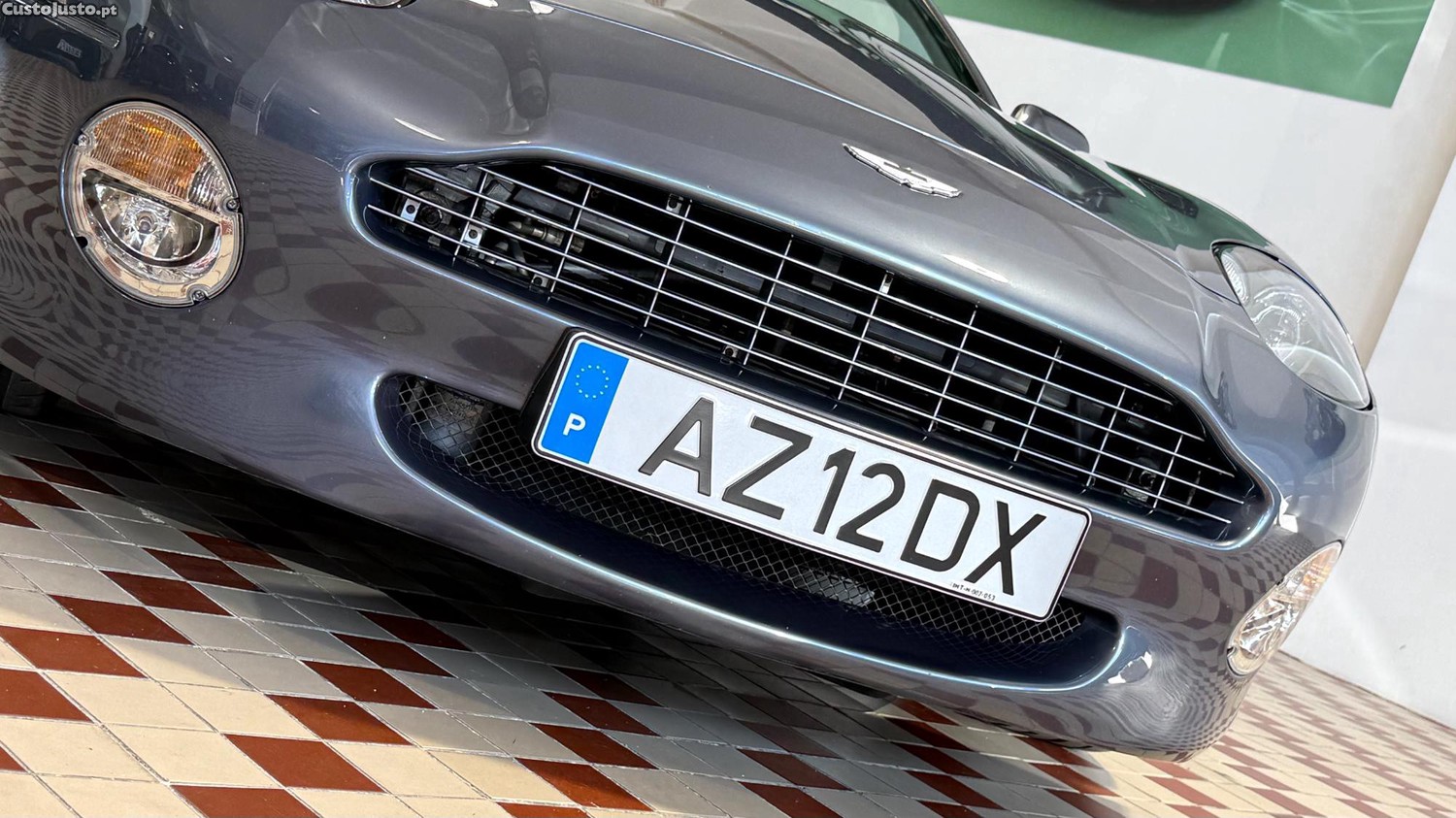 Aston Martin DB7 Vantage Volante Anniversary Edition — fotografia 16