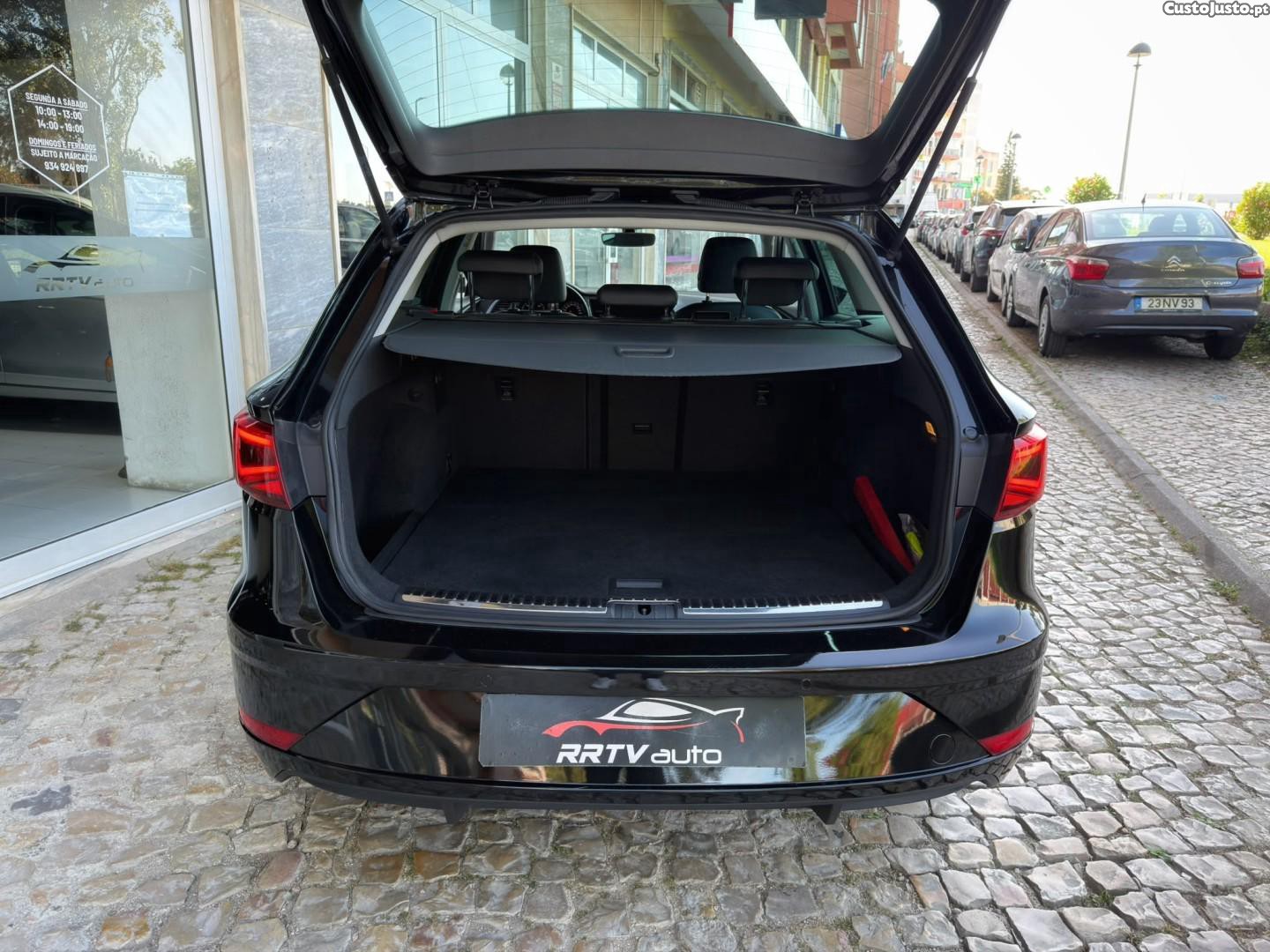 SEAT Leon 1.6 TDI Style S/S — fotografia 20