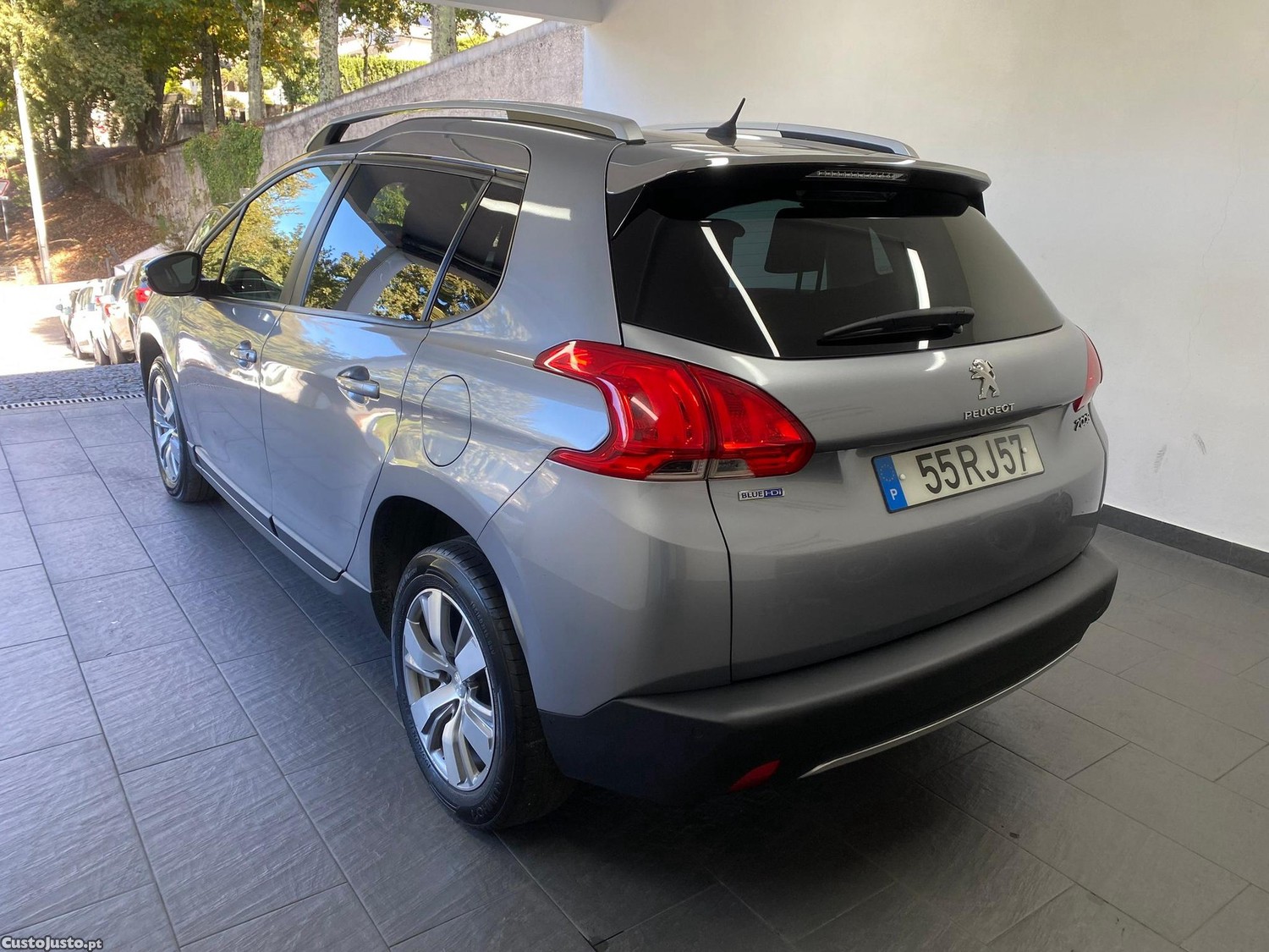 Peugeot 2008 1.6 BlueHDi Active — photo 4
