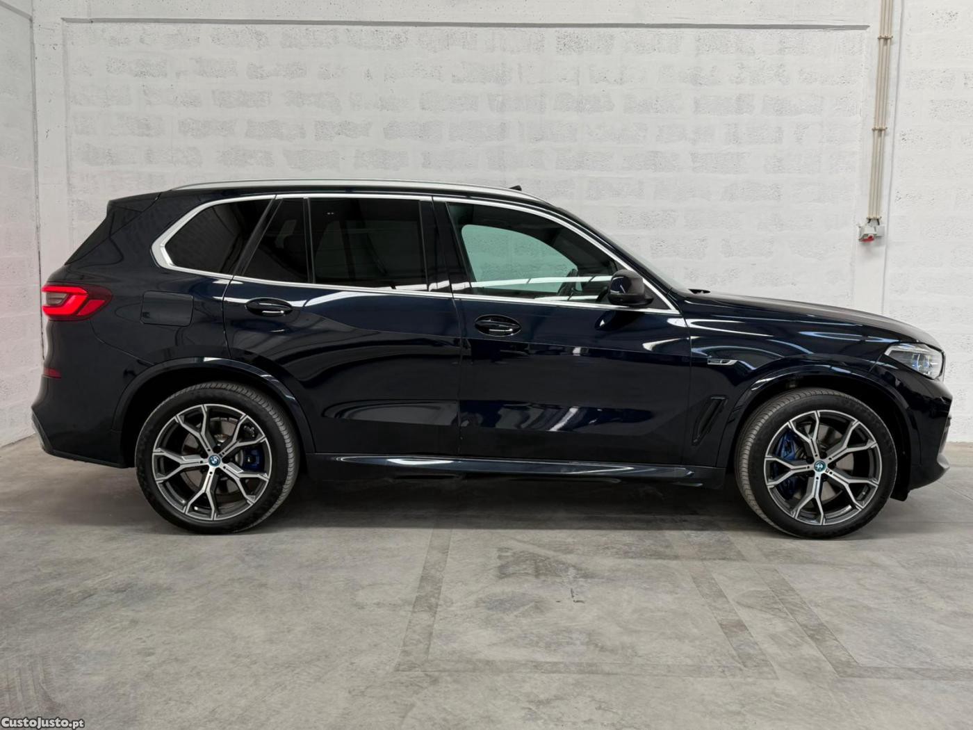 BMW X5 45 e xDrive Pack M — fotografia 23