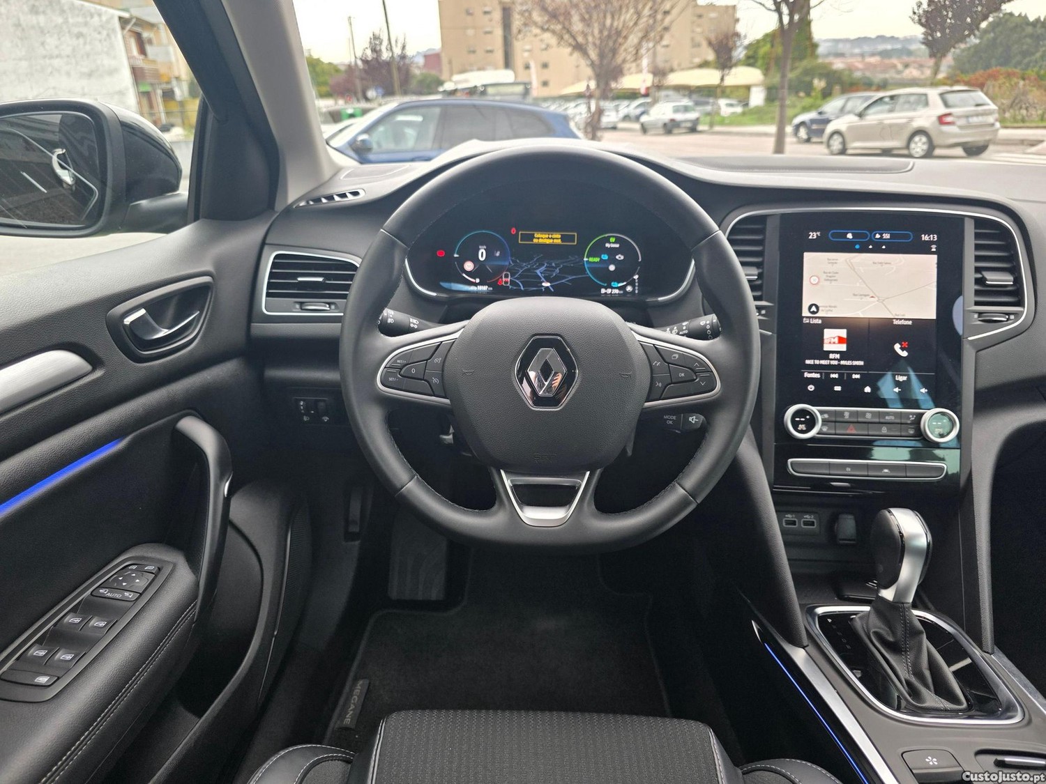 Renault Mégane Sport Tourer 1.6 E-Tech Plug In Hybrid — fotografia 23