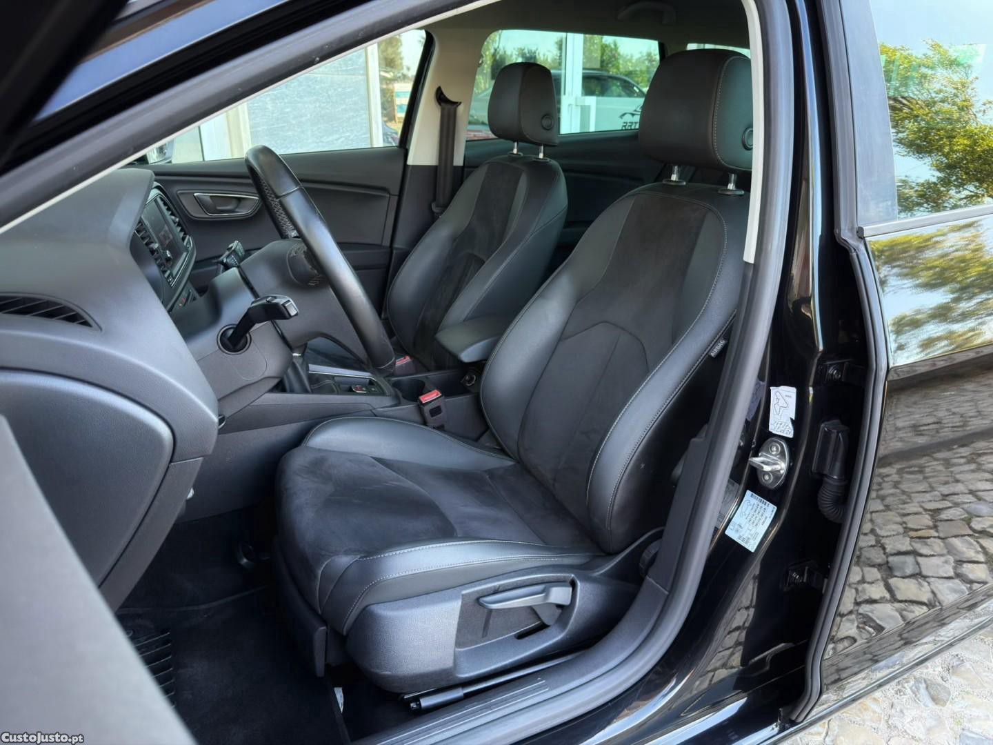 SEAT Leon 1.6 TDI Style S/S — fotografia 22