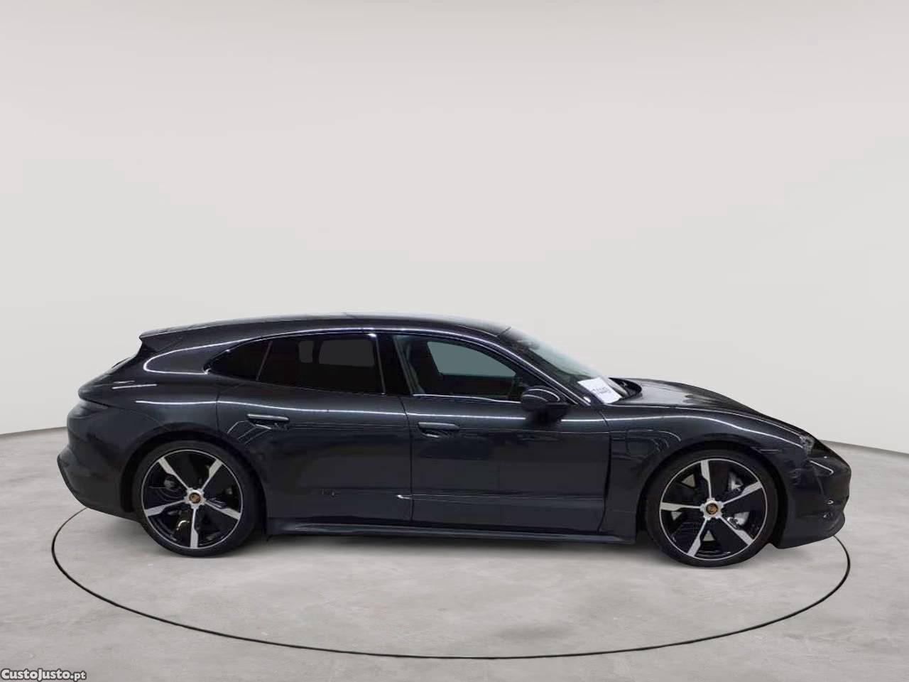 Porsche Taycan Sport Turismo — photo 4