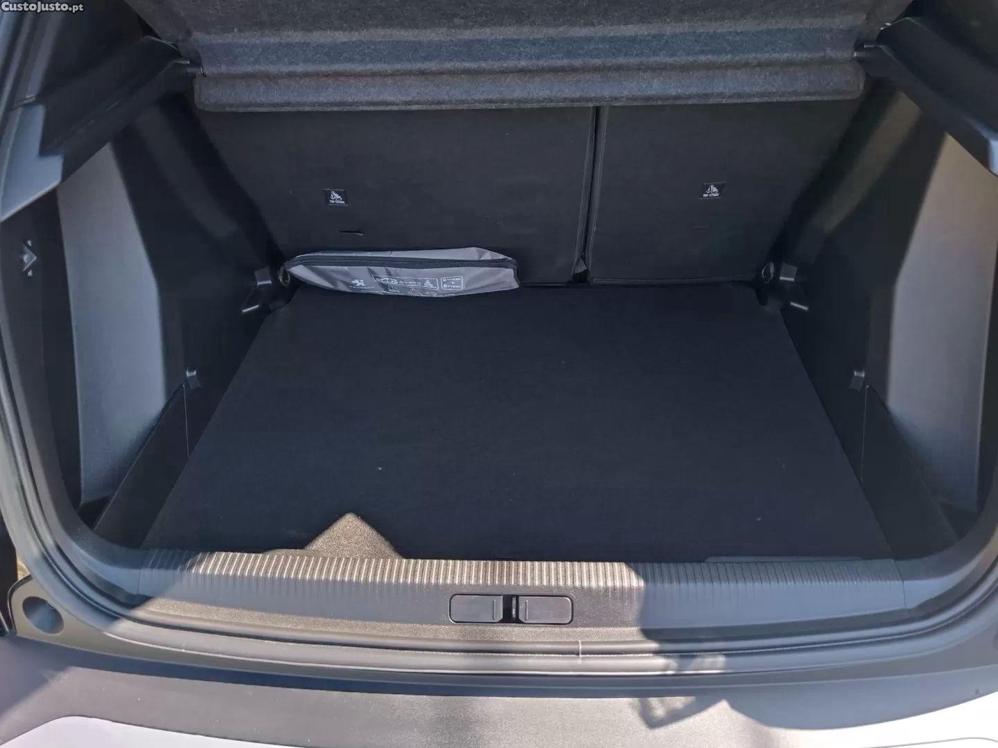 Peugeot 2008 1.2 puretech allure — fotografia 4