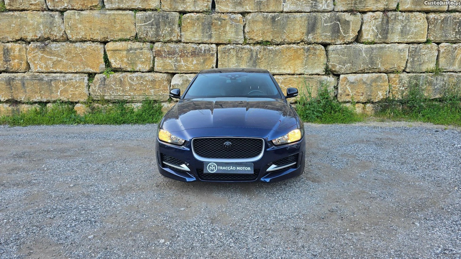 Jaguar XE 2.0 D R-Sport — fotografia 26