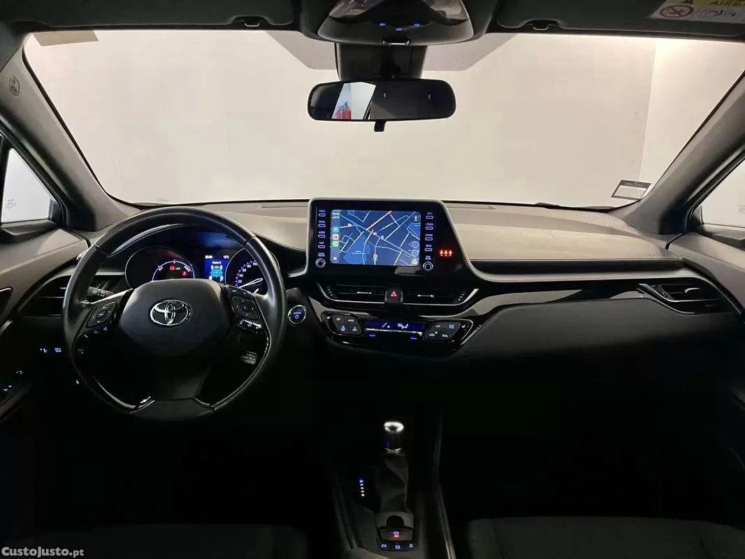 Toyota C-HR 1.8 hsd comfort — photo 3