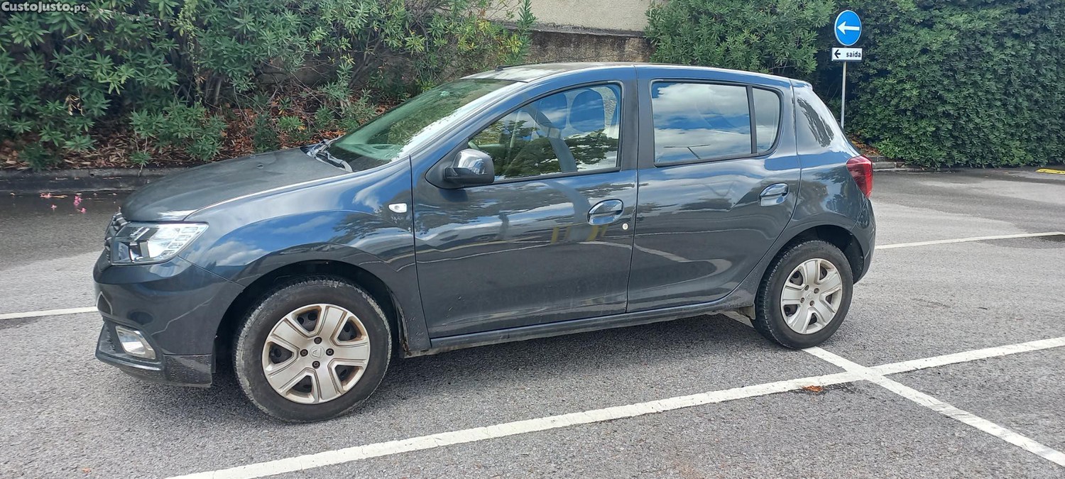 Dacia Sandero 0.9 tce — photo 2