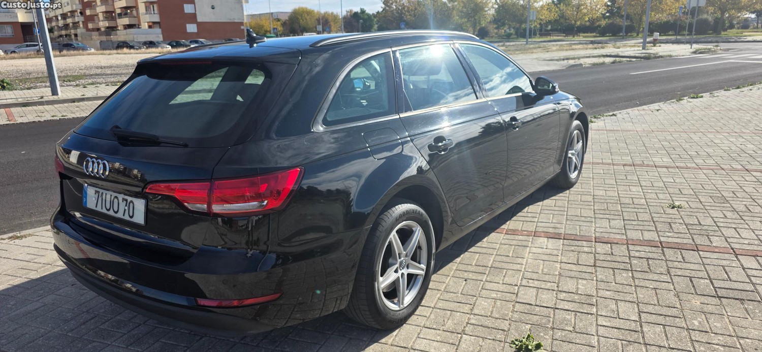 Audi A4 Avant — photo 2