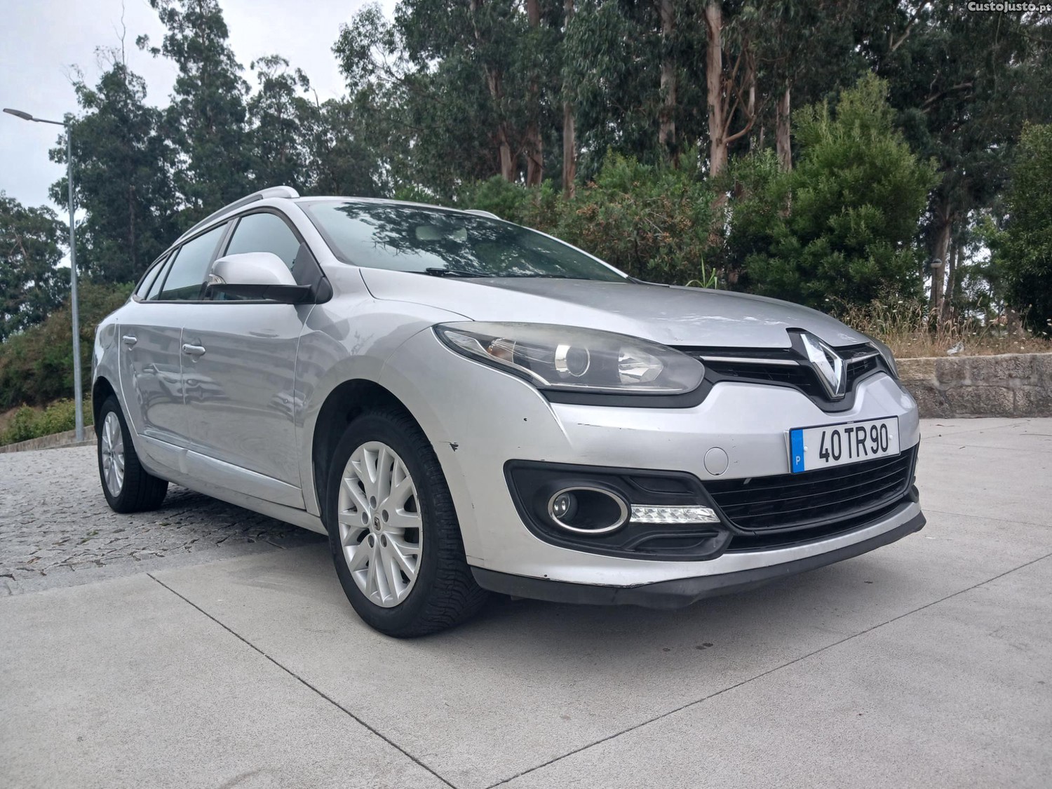 Renault Mégane 1.5dci sportourer automatica — fotografia 13
