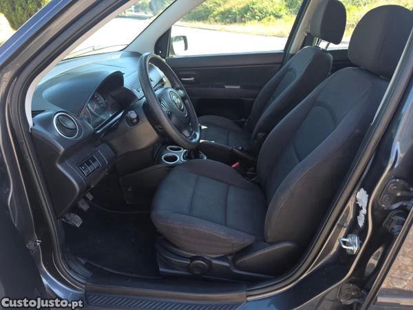 Mazda 2 1.i — fotografia 9