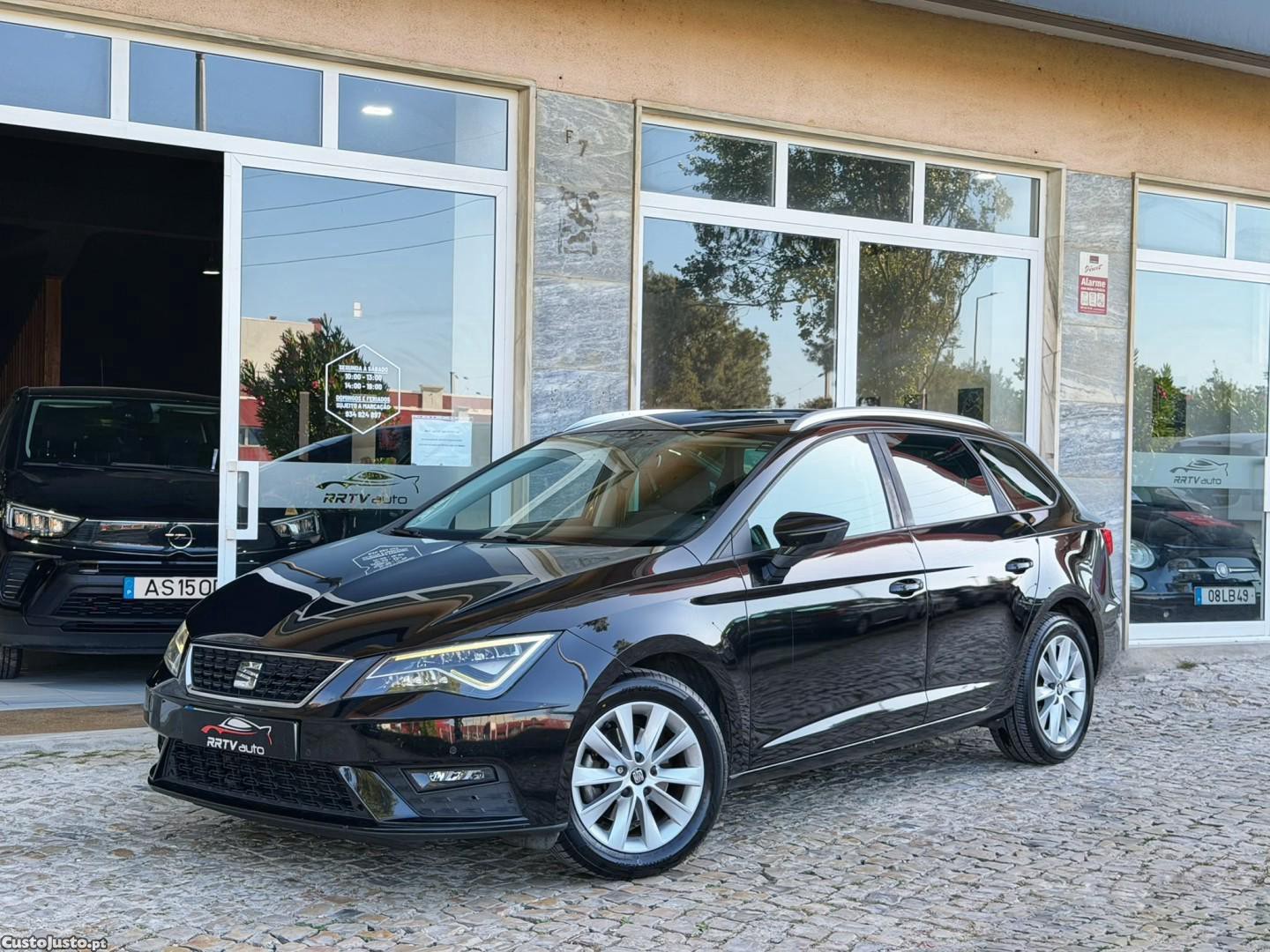 SEAT Leon 1.6 TDI Style S/S — fotografia 19