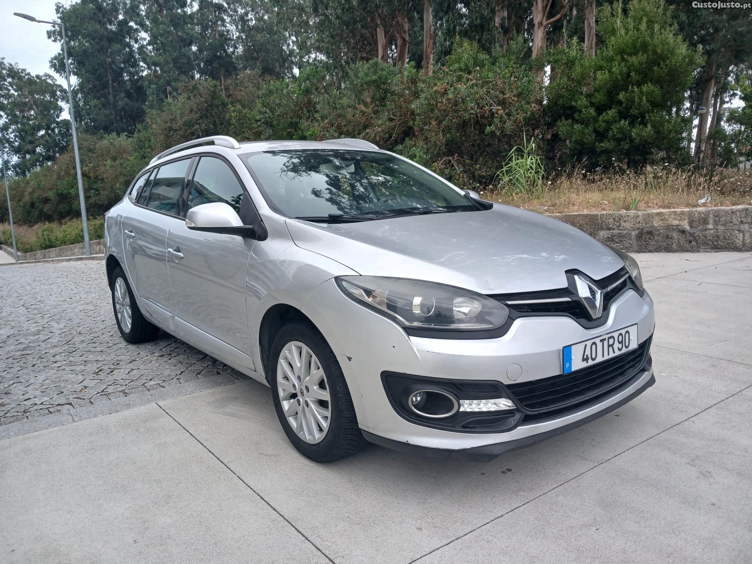 Renault Mégane 1.5dci sportourer automatica — fotografia 16