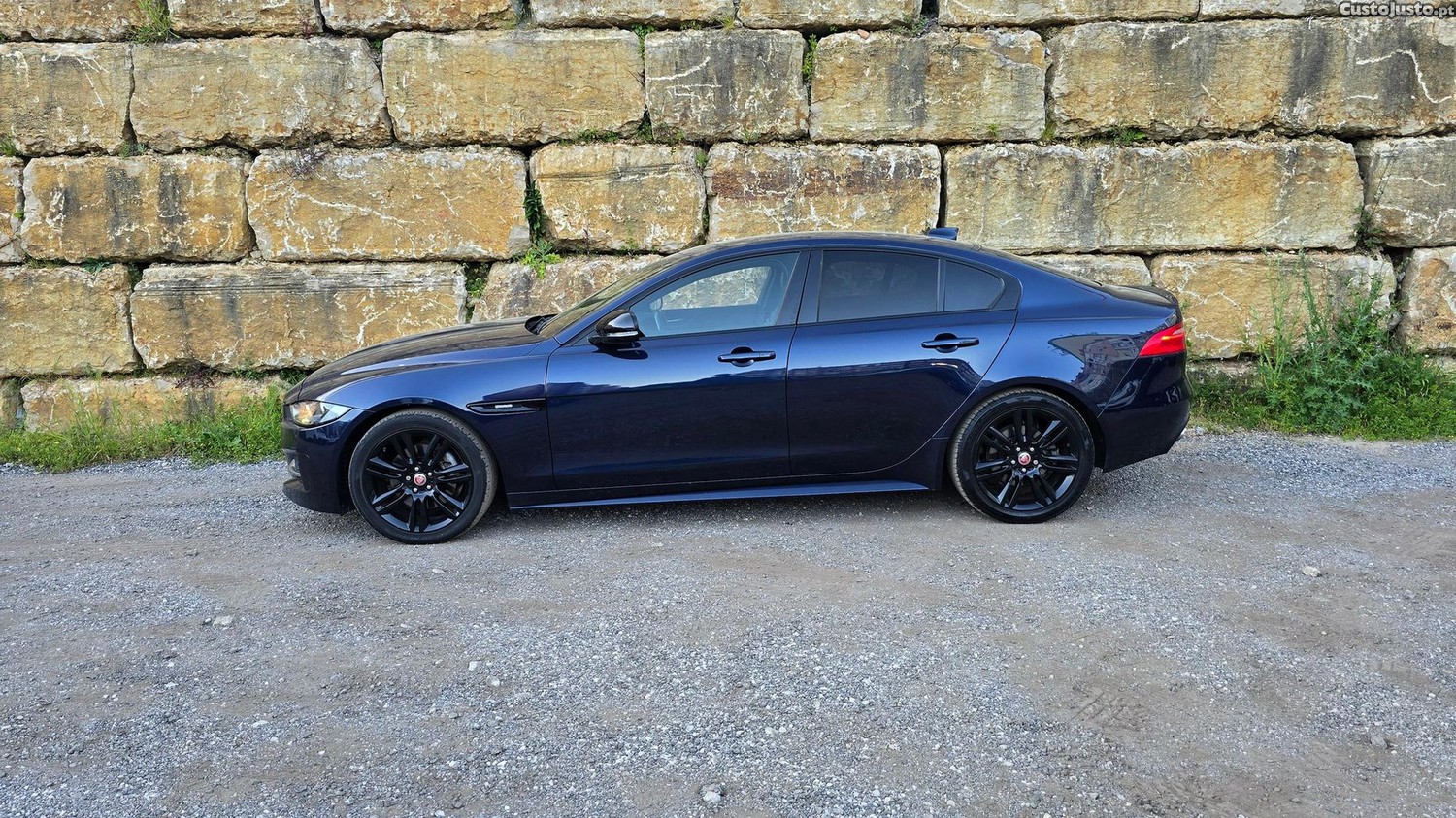 Jaguar XE 2.0 D R-Sport — fotografia 28