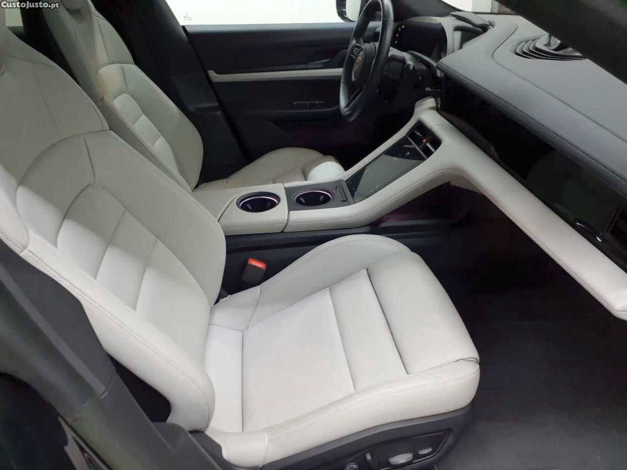 Porsche Taycan Sport Turismo — photo 5