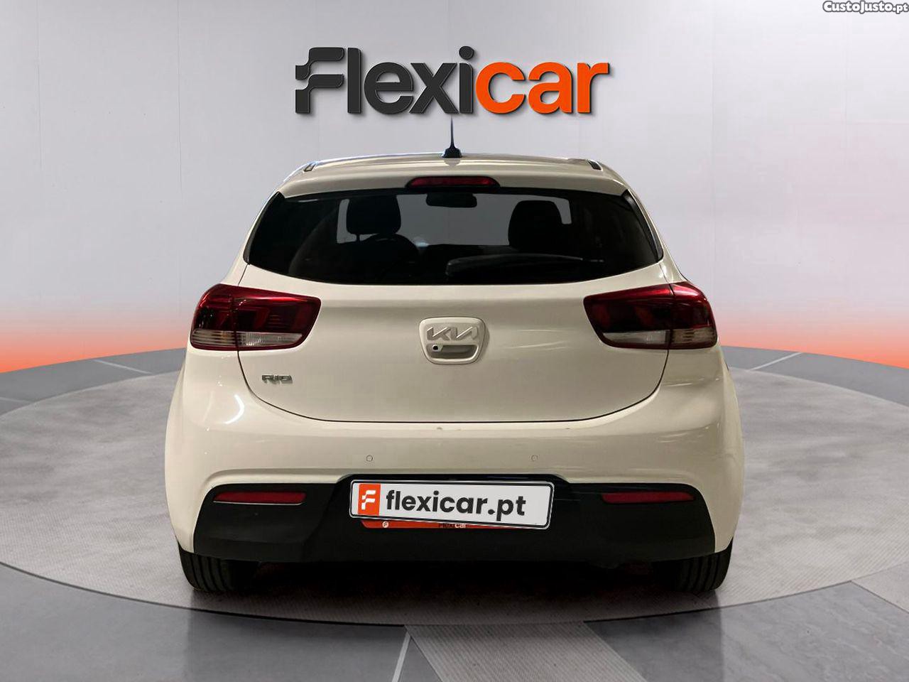 Kia Rio 1.0 T-GDi Wave — fotografia 17