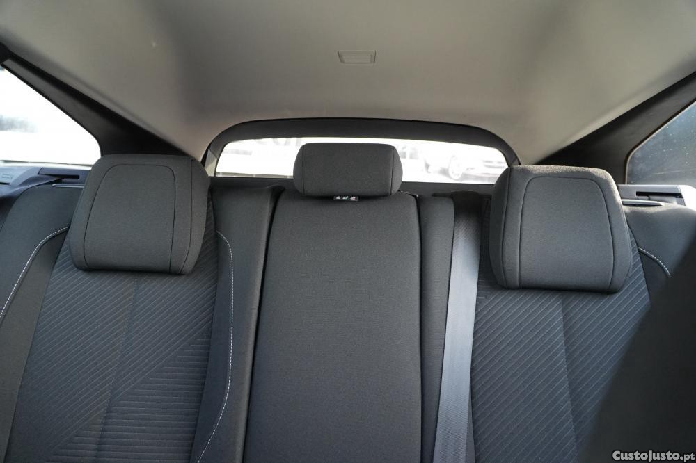Peugeot 308 1.2 PureTech Active — photo 3