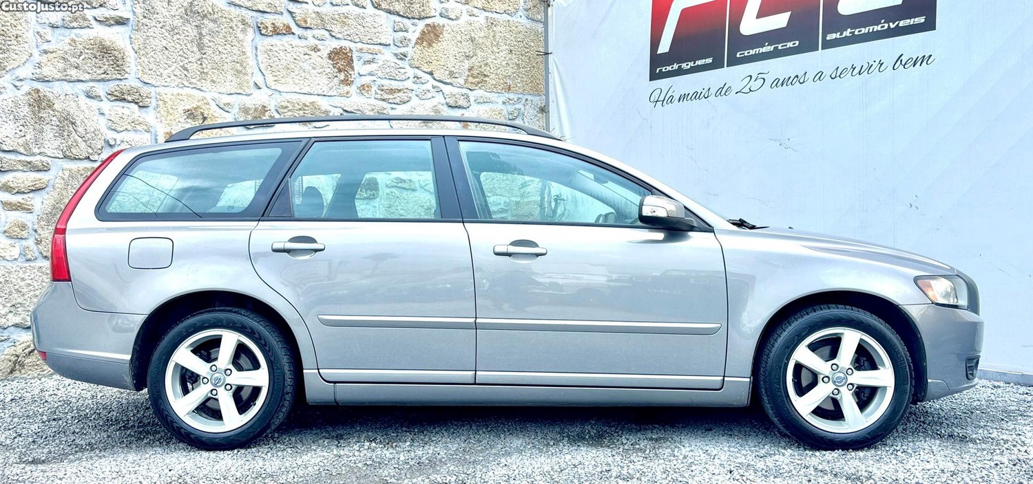 Volvo V50 1.6 D Kinetic — fotografia 11