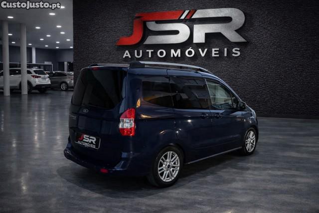 Ford Tourneo 1.0 EcoBoost Ambiente — photo 4