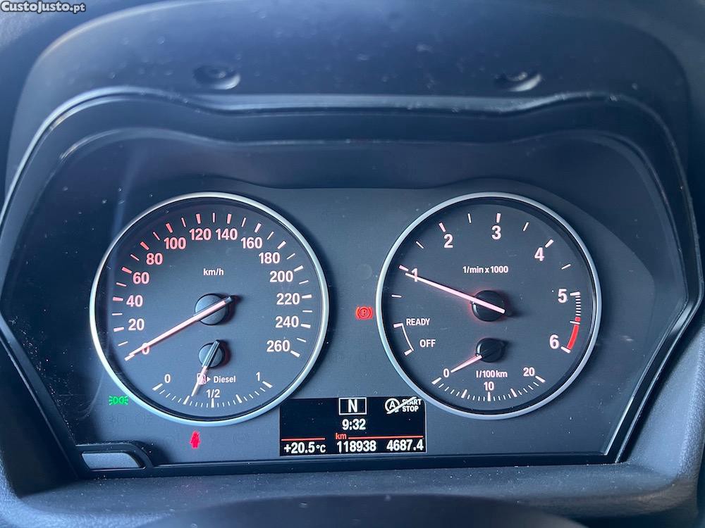 BMW X1 Sdrive16d Pack M Nacional — fotografia 9