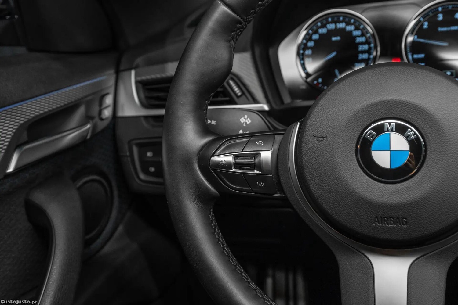 BMW X2 18 i sDrive Auto Pack M — fotografia 16