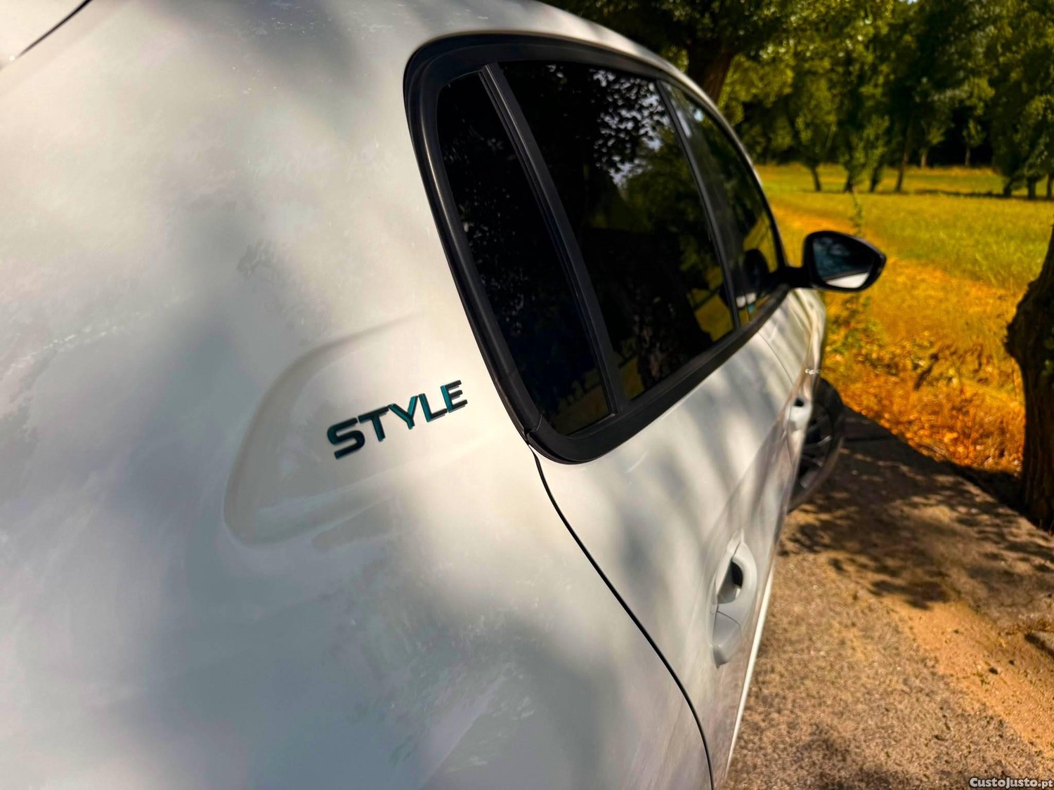 Peugeot 208 50 kWh Style — fotografia 15
