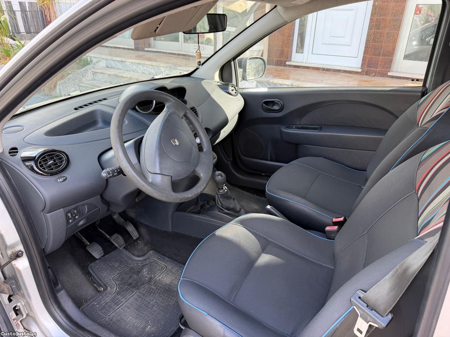 Renault Twingo 1.2 Gasolina 75cv — fotografia 3