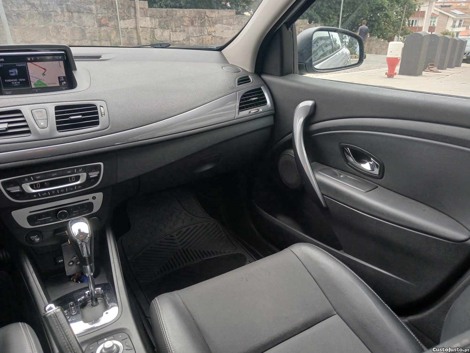 Renault Mégane 1.5dci sportourer automatica — fotografia 5