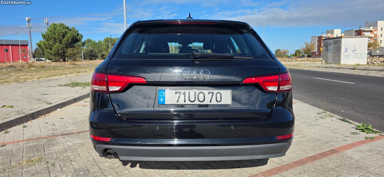 Audi A4 Avant — photo 4