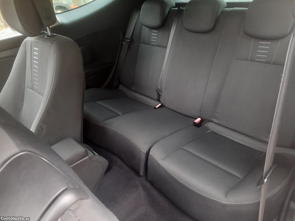 Renault Mégane Coupé — fotografia 3