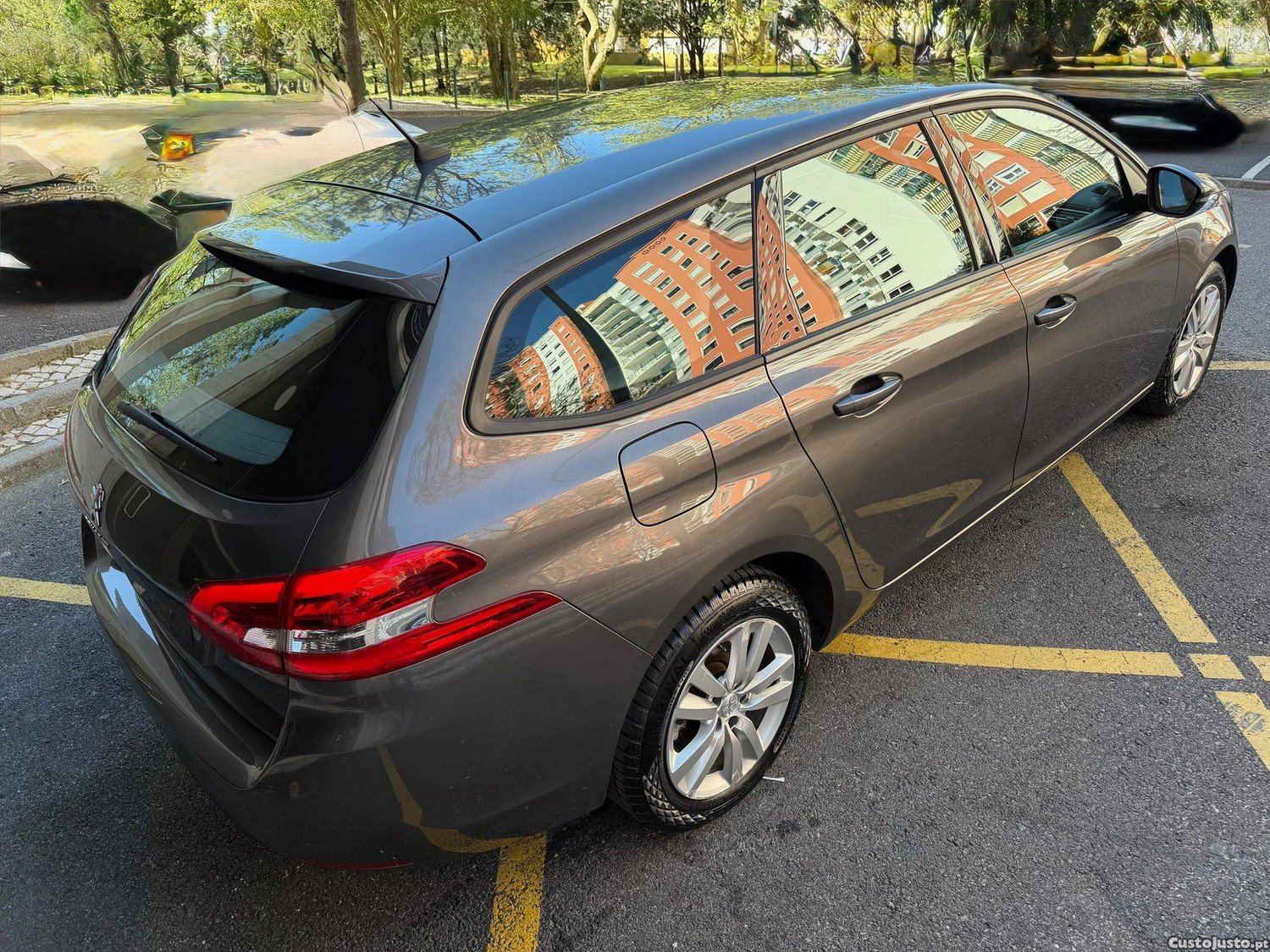 Peugeot 308 SW 1.5 BlueHDi Active — fotografia 21