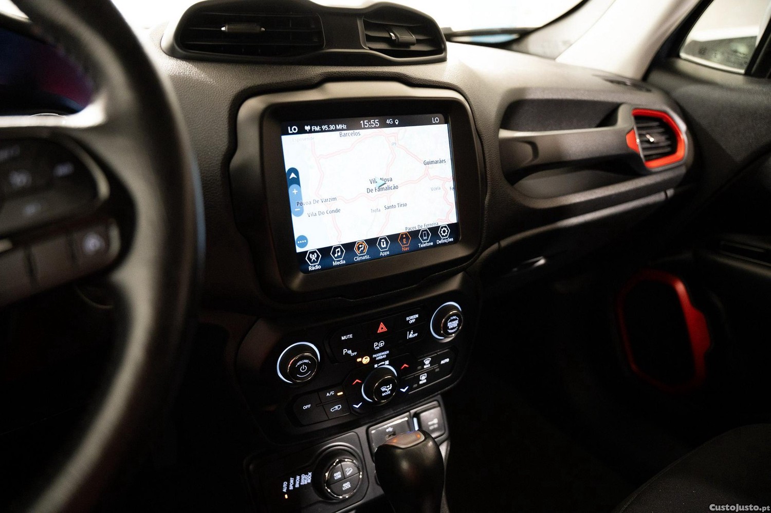 Jeep Renegade 1.3 TG Trailhawk — fotografia 17