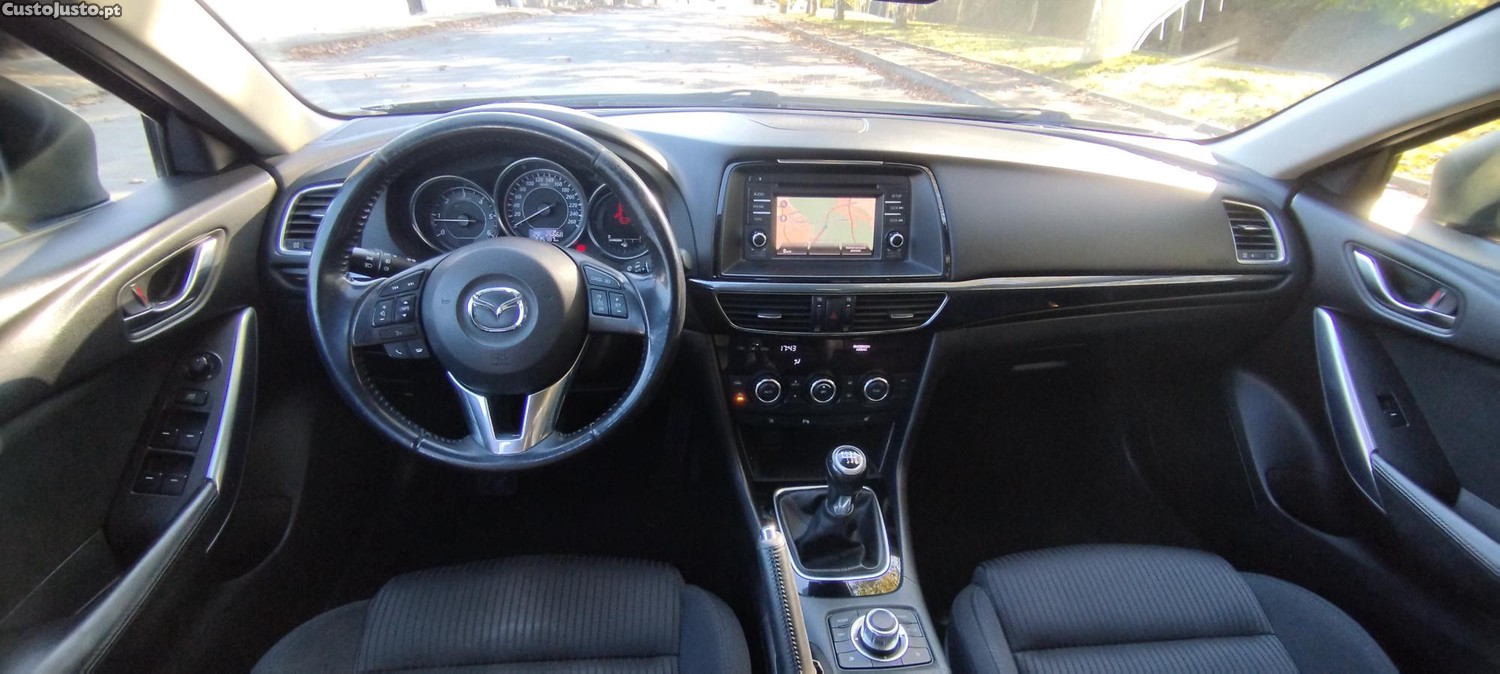 Mazda 6 Nacional 2.2SKY-D Excellence Navi um só dono! — fotografia 6