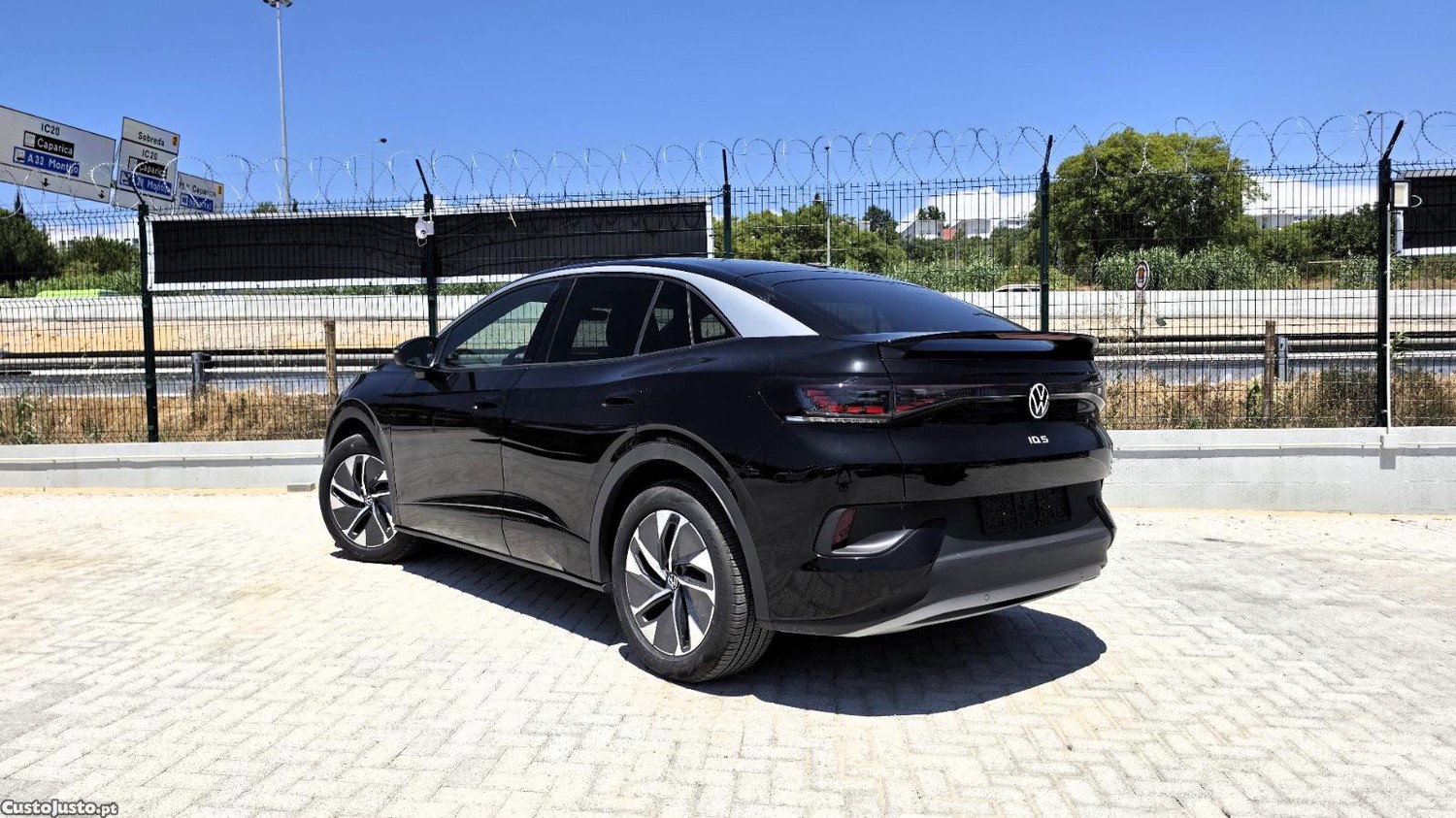 Volkswagen ID.5 Pro — fotografia 11