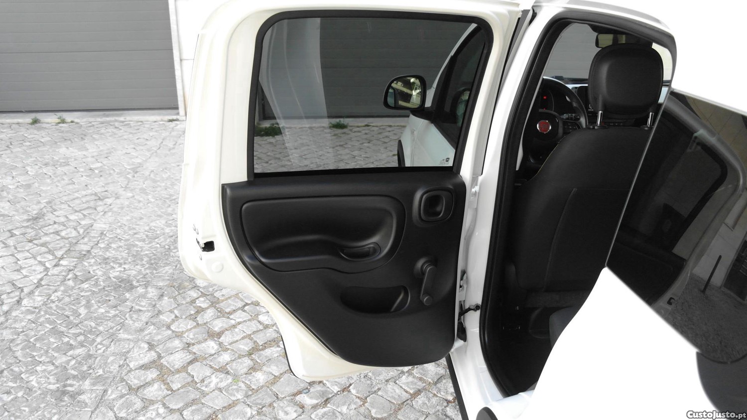 Fiat Panda Pandina 1.0 Hybrid — fotografia 12