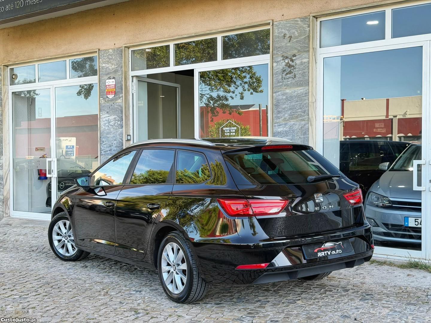 SEAT Leon 1.6 TDI Style S/S — fotografia 18