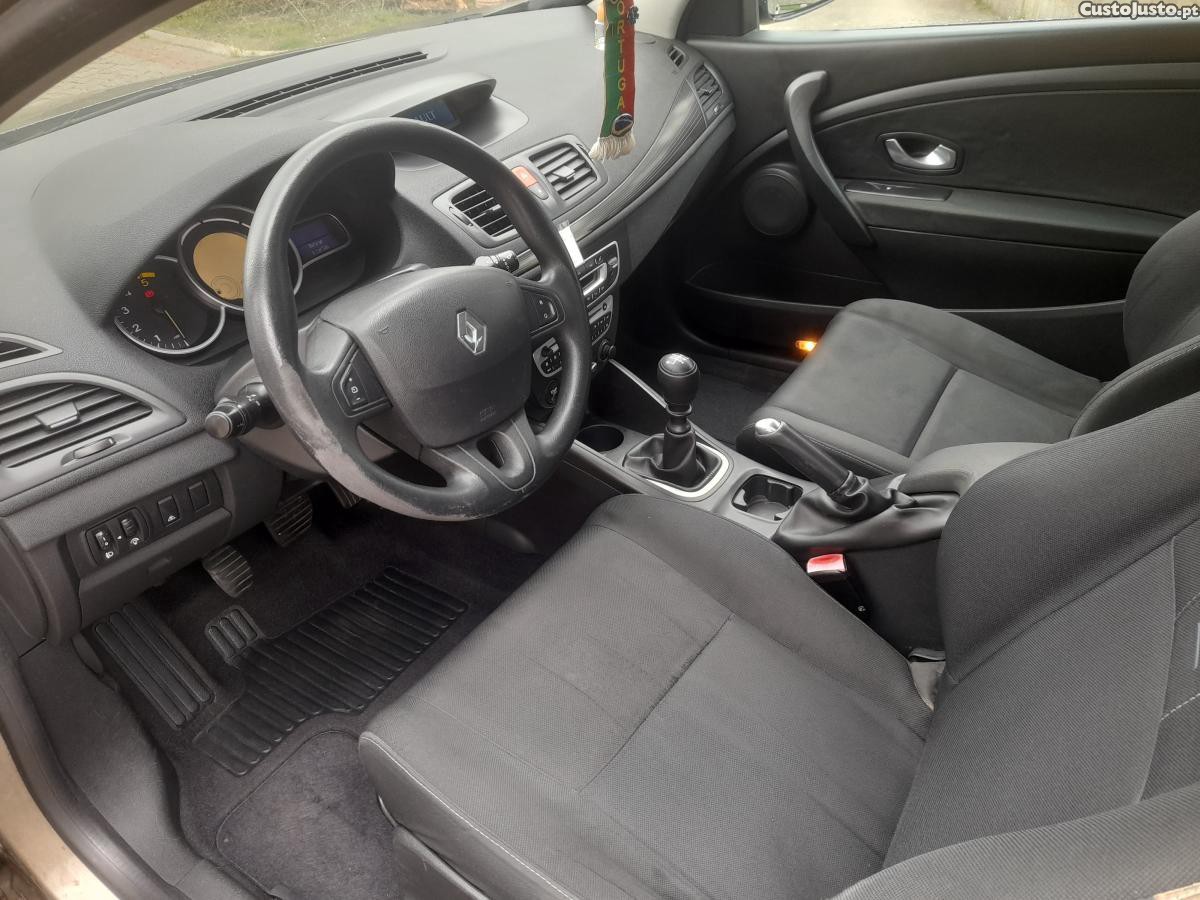 Renault Mégane Coupé — fotografia 4