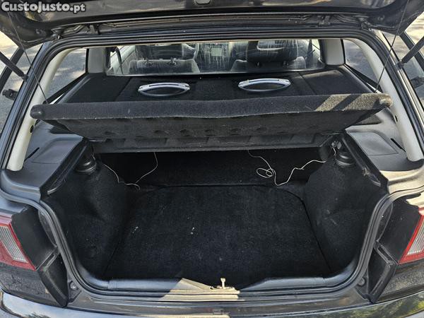 SEAT Ibiza 6K2 — fotografia 3