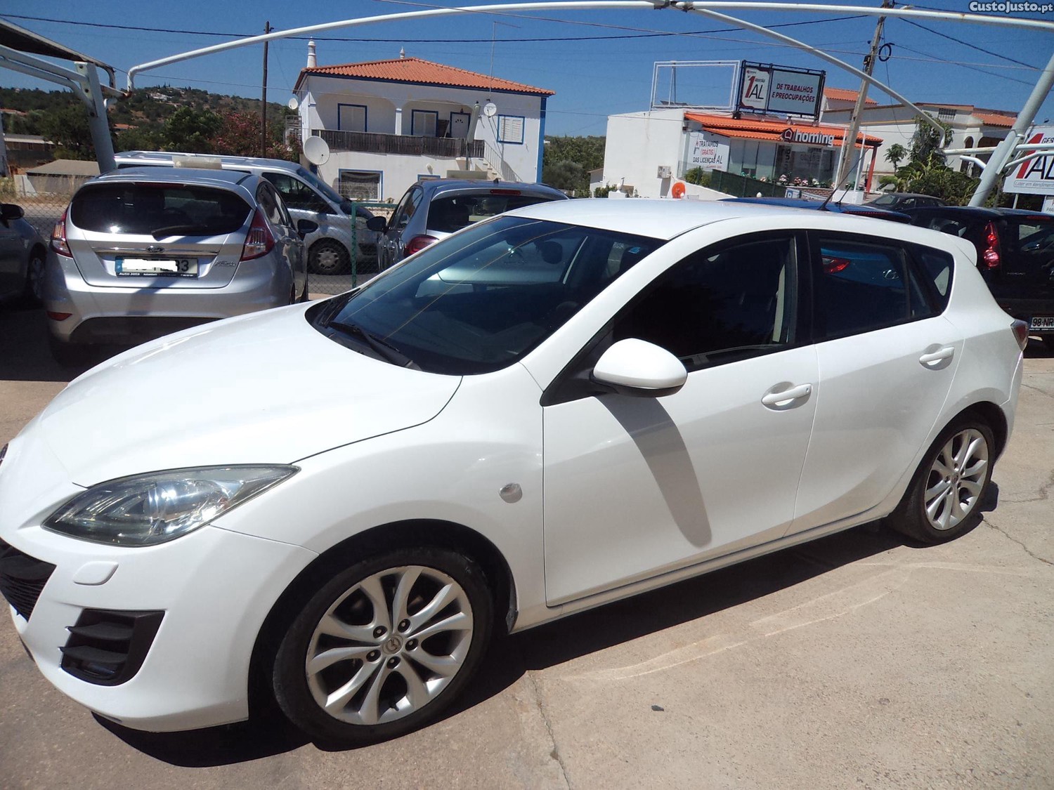 Mazda 3 1.6D — fotografia 11