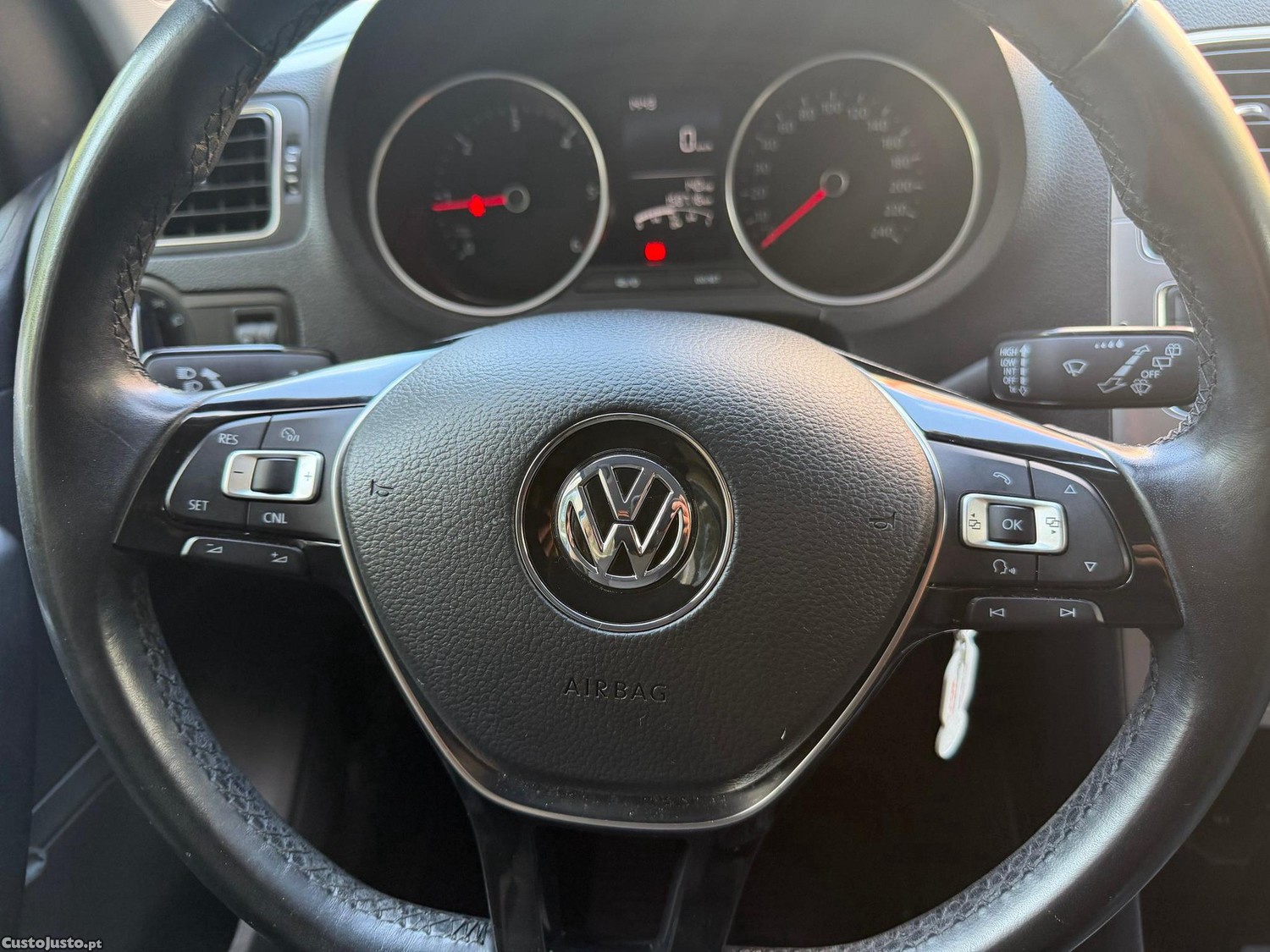 Volkswagen Polo 1.4 TDi BlueMotion — fotografia 15