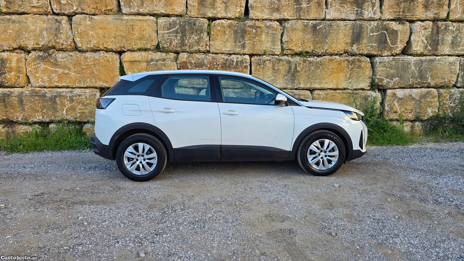 Peugeot 3008 1.5 BlueHDi Active — fotografia 27