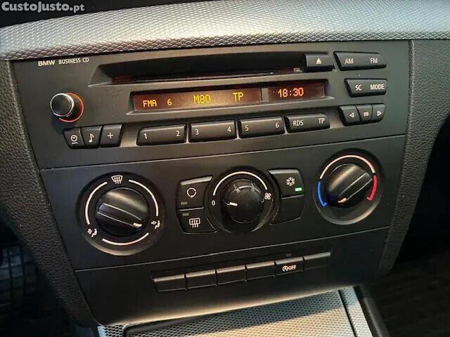BMW 120 i — fotografia 7